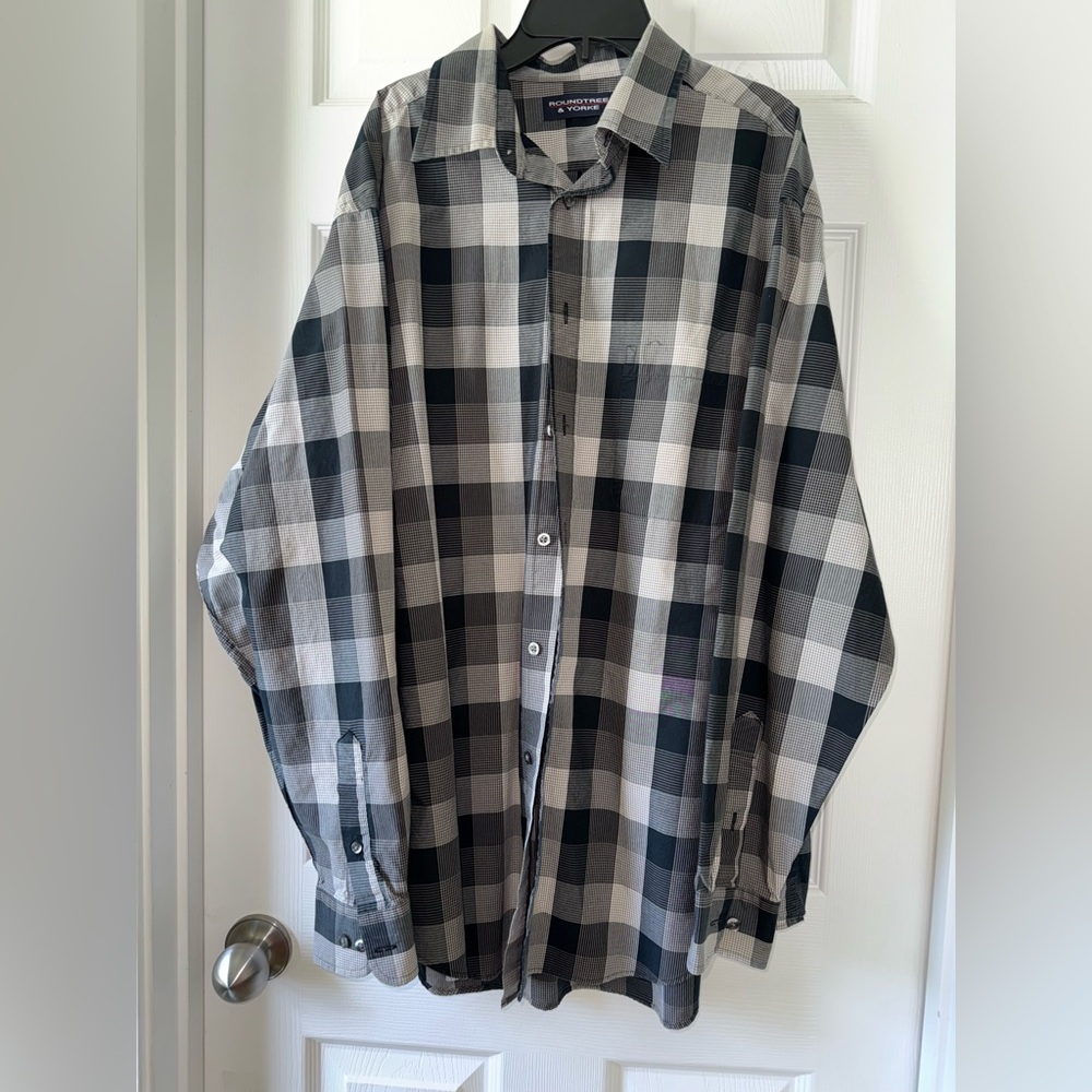 Roundtree & Yorke Black and Gray Plaid Shirt